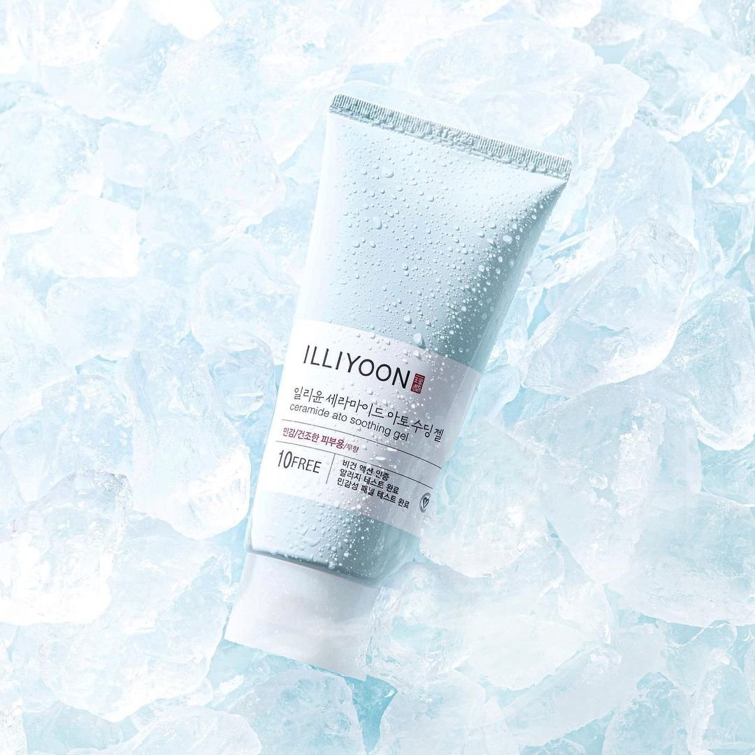 ILLIYOON Ceramide Ato Soothing Gel laying on ice